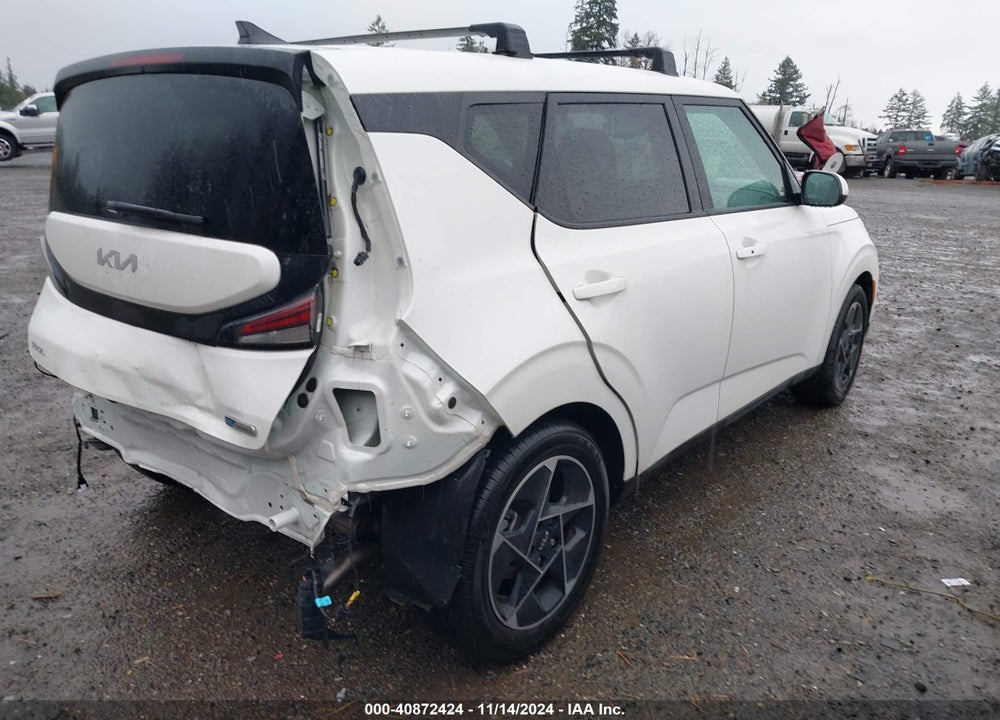 2023 KIA SOUL VIN: KNDJ33AU0P7876888