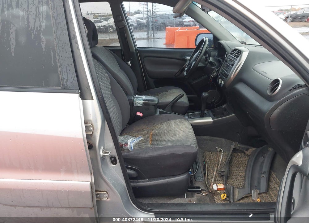 2004 TOYOTA RAV4 VIN: JTEHD20V546011637