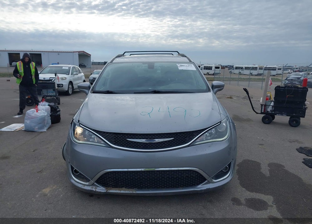 2017 CHRYSLER PACIFICA VIN: 2C4RC1BG9HR620927