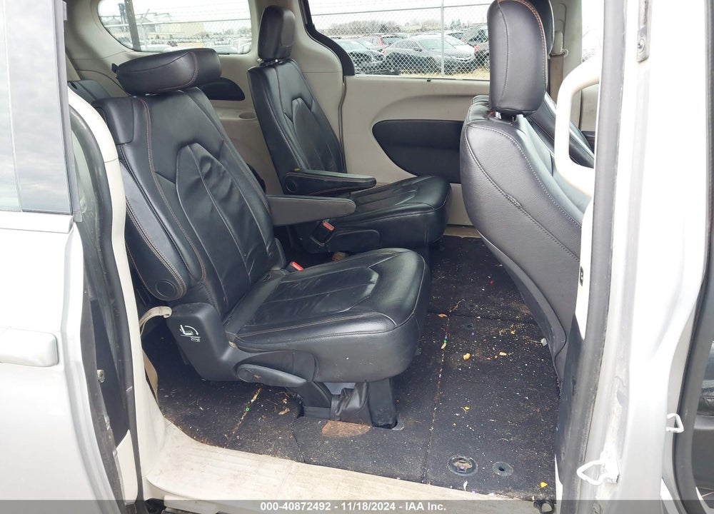2017 CHRYSLER PACIFICA VIN: 2C4RC1BG9HR620927