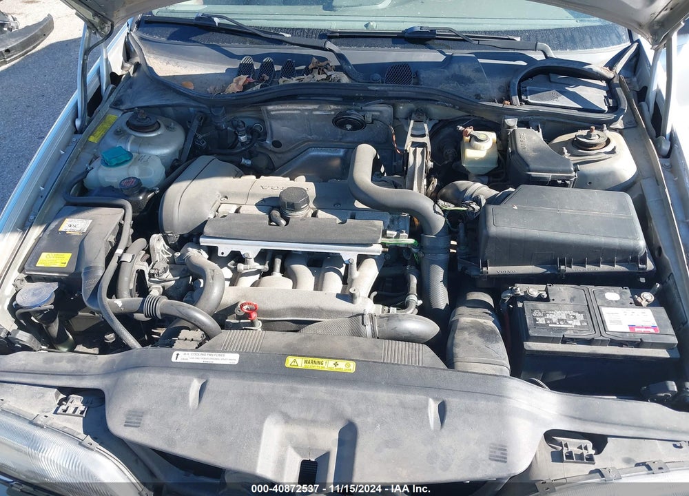 2001 VOLVO C70 HT VIN: YV1NC53DX1J016978