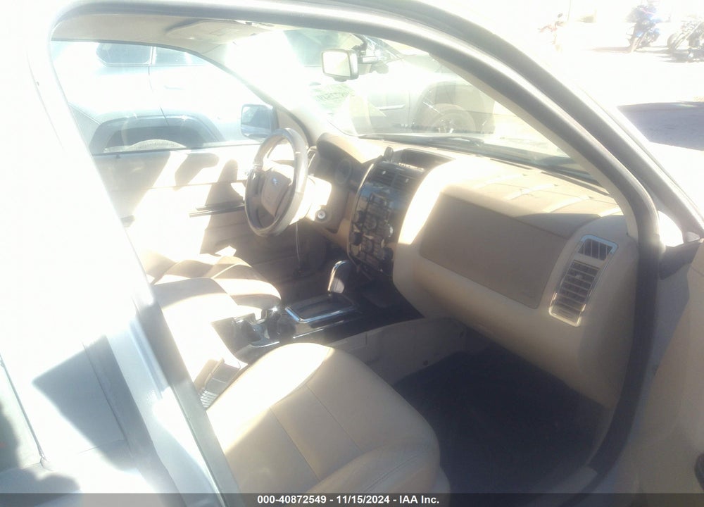 2008 FORD ESCAPE LIMITED VIN: 1FMCU94108KA28921