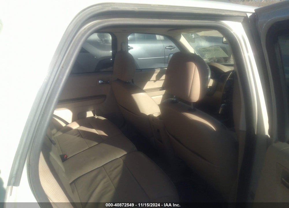 2008 FORD ESCAPE LIMITED VIN: 1FMCU94108KA28921