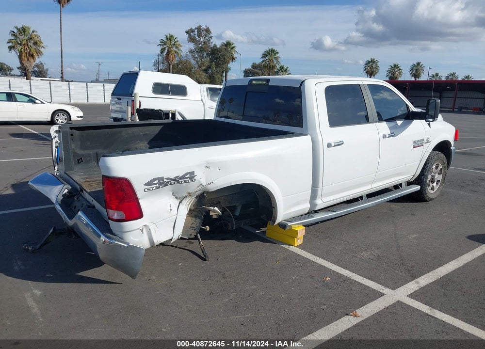 2018 RAM 2500 BIG HORN 4X4 6'4 BOX VIN: 3C6UR5DL3JG381954