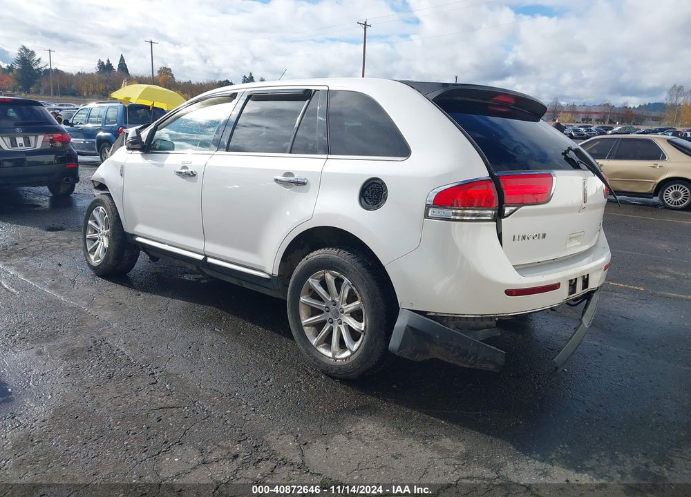 2013 LINCOLN MKX VIN: 2LMDJ8JK7DBL35743