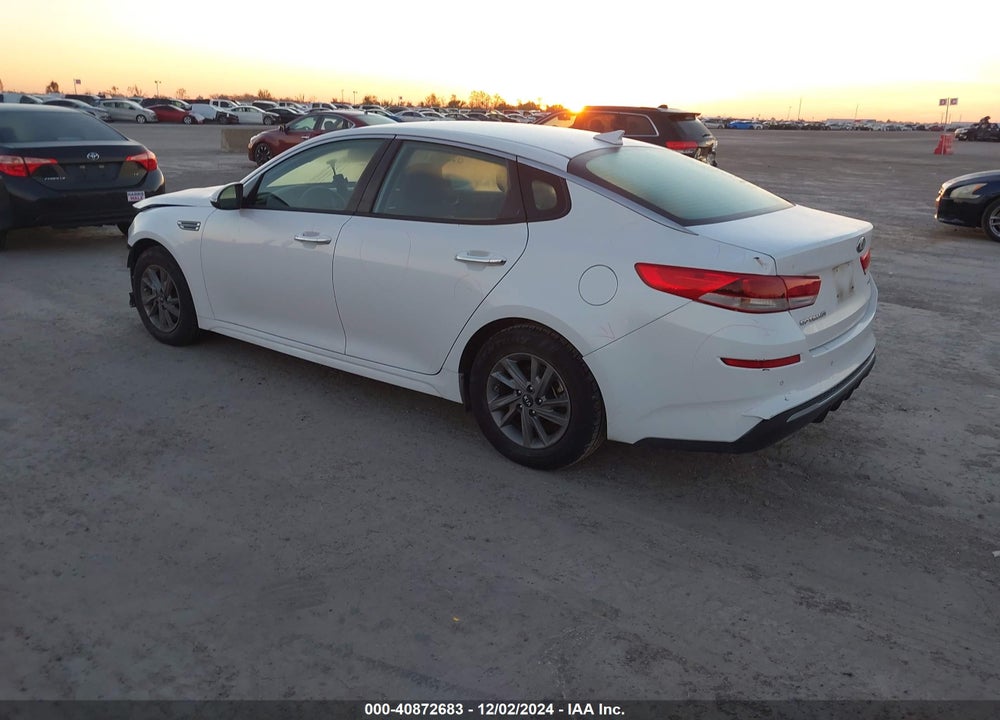 2020 KIA OPTIMA LX VIN: 5XXGT4L36LG447924