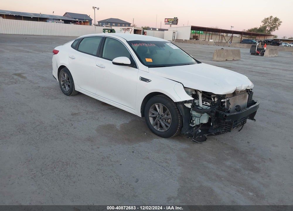 2020 KIA OPTIMA LX VIN: 5XXGT4L36LG447924