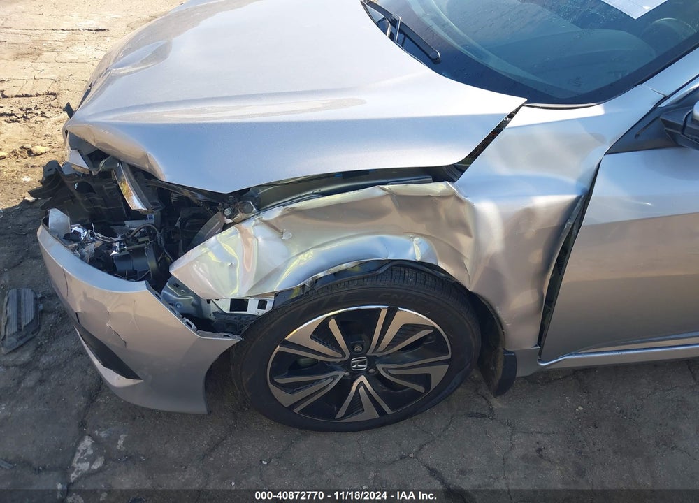 2018 HONDA CIVIC EX-T VIN: JHMFC1F32JX039916