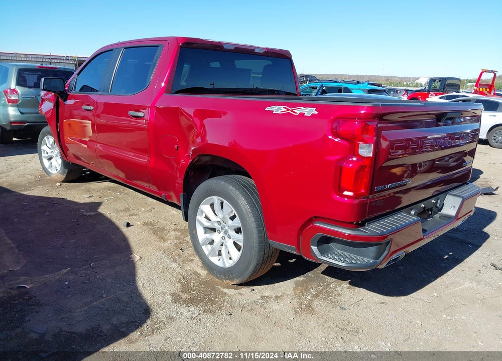 2020 CHEVROLET SILVERADO 1500 4WD SHORT BED CUSTOM VIN: 1GCUYBEFXLZ305217