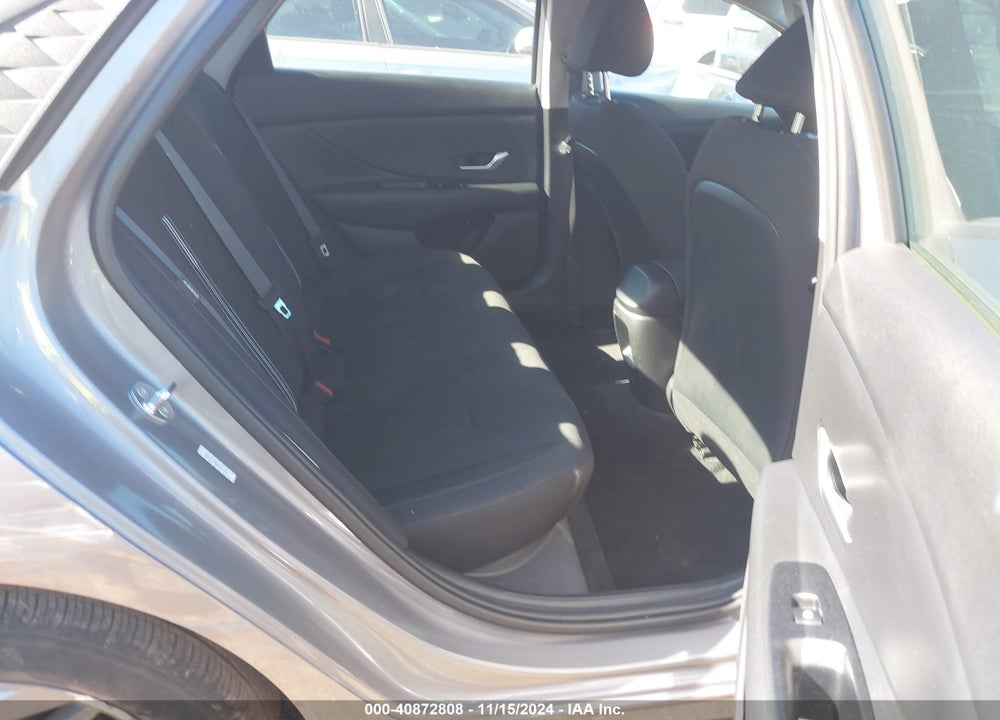 2024 HYUNDAI ELANTRA SEL VIN: KMHLM4DG8RU747802