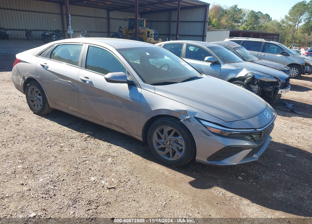 2024 HYUNDAI ELANTRA SEL VIN: KMHLM4DG8RU747802
