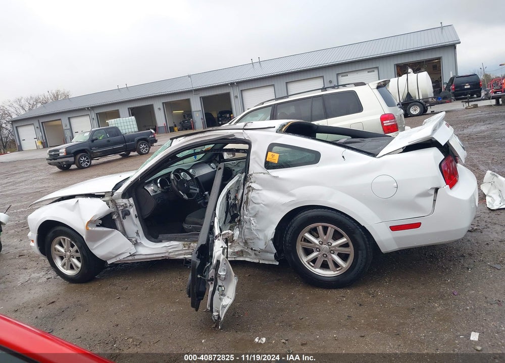 2005 FORD MUSTANG V6 DELUXE/V6 PREMIUM VIN: 1ZVFT80N455212502