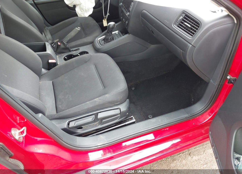 2015 VOLKSWAGEN JETTA 2.0L S VIN: 3VW2K7AJ5FM333722