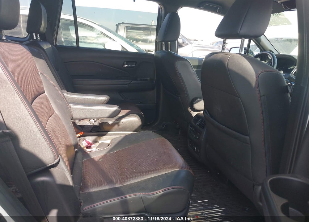 2022 HONDA PILOT VIN: 5FNYF6H7XNB049074