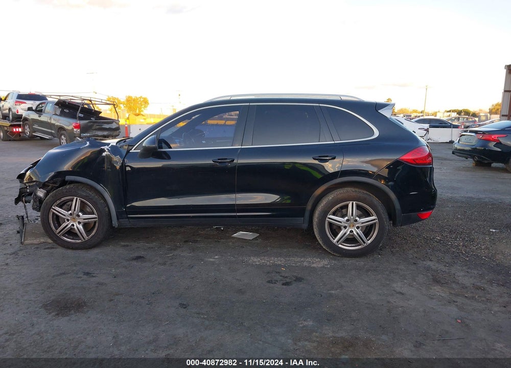 2014 PORSCHE CAYENNE DIESEL PLATINUM EDITION VIN: WP1AF2A27ELA47514