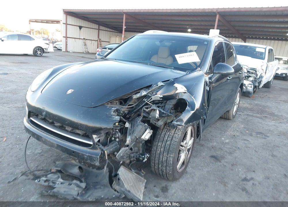 2014 PORSCHE CAYENNE DIESEL PLATINUM EDITION VIN: WP1AF2A27ELA47514