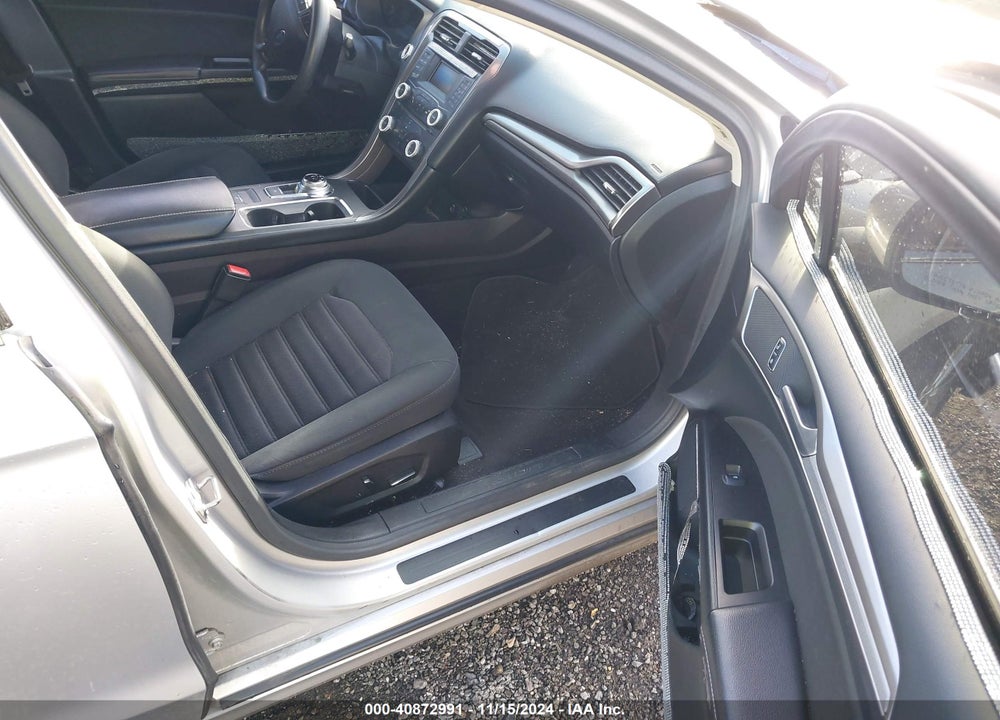 2017 FORD FUSION SE VIN: 3FA6P0H75HR150453