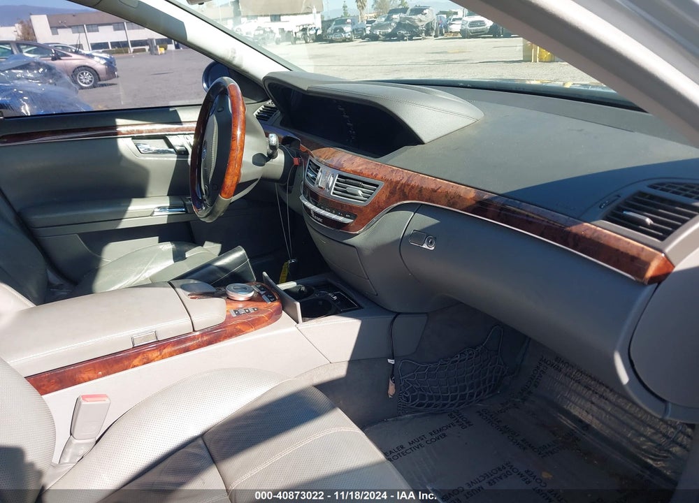 2008 MERCEDES-BENZ S 550 4MATIC VIN: WDDNG86X78A164409