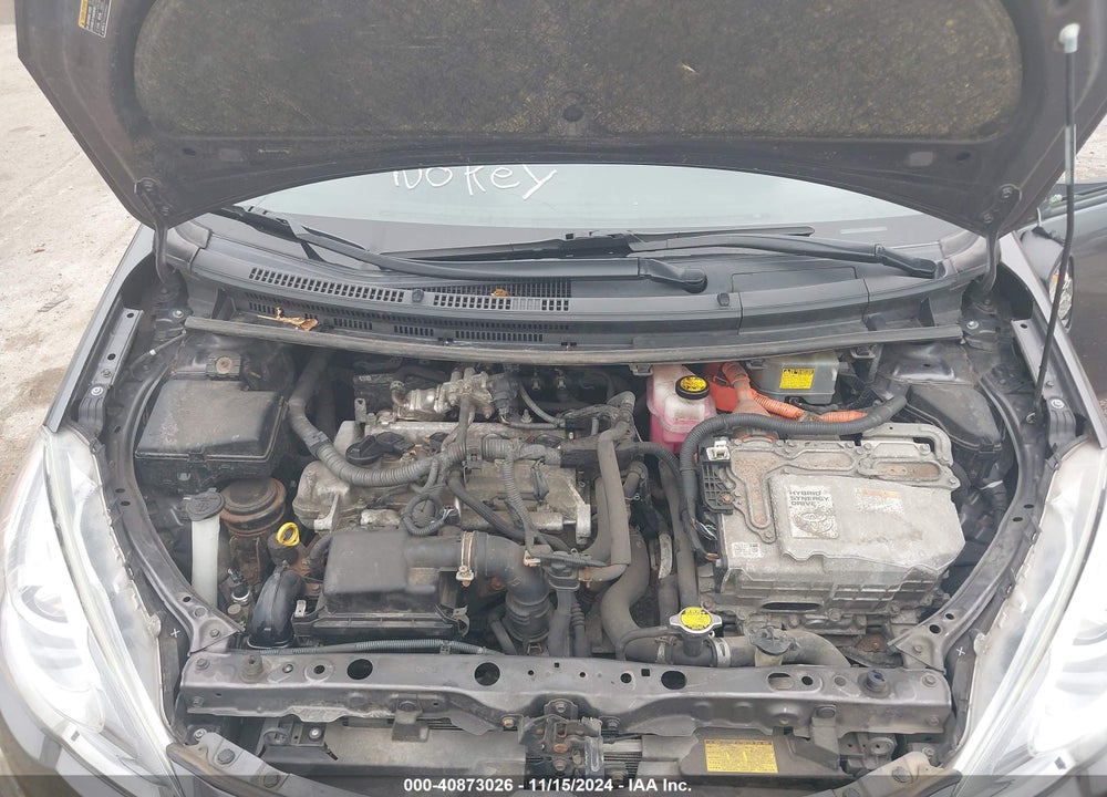 2015 TOYOTA PRIUS C TWO VIN: JTDKDTB37F1575561