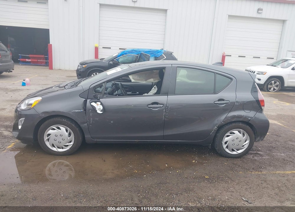 2015 TOYOTA PRIUS C TWO VIN: JTDKDTB37F1575561