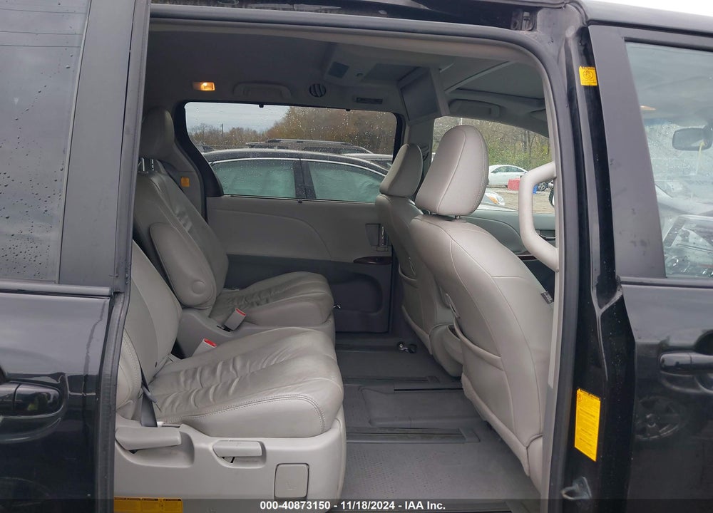 2011 TOYOTA SIENNA XLE VIN: 5TDDK3DC9BS004906