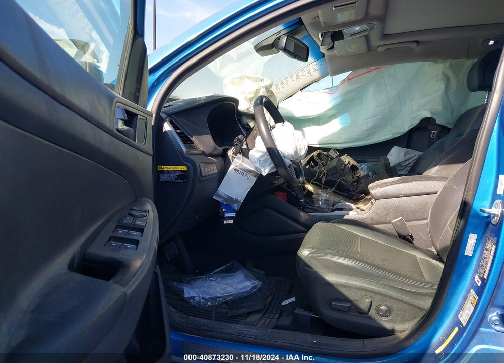 2016 HYUNDAI TUCSON LIMITED VIN: KM8J33A24GU203842