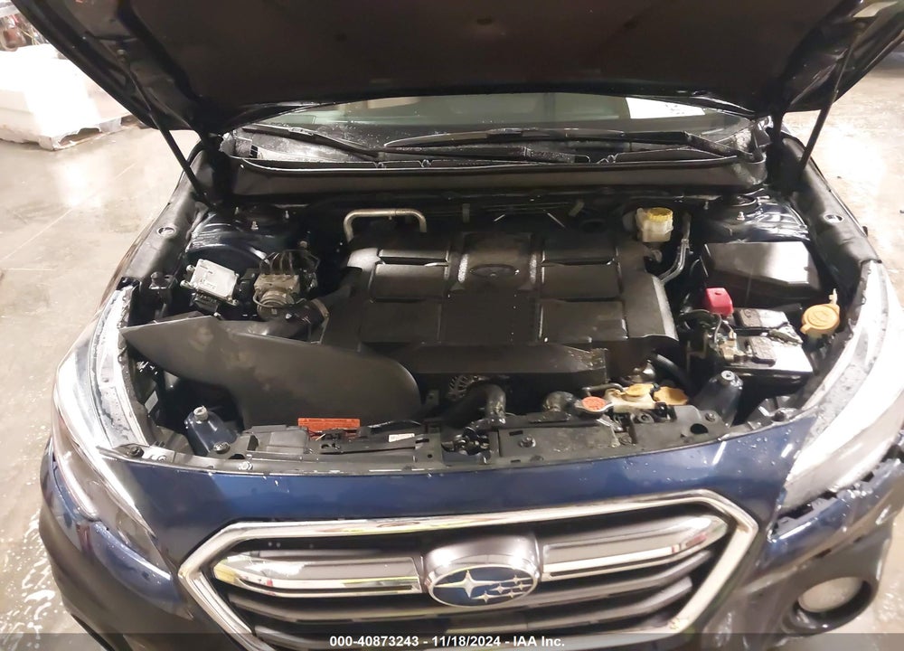 2018 SUBARU OUTBACK 3.6R TOURING VIN: 4S4BSETCXJ3352746