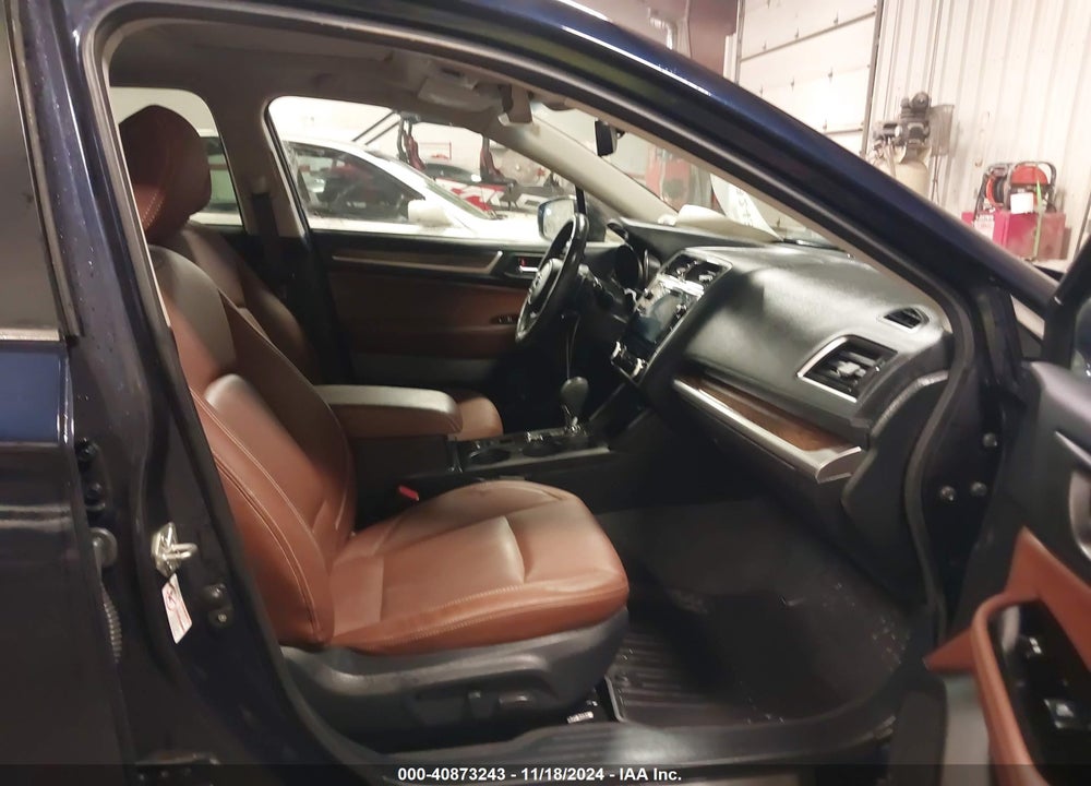 2018 SUBARU OUTBACK 3.6R TOURING VIN: 4S4BSETCXJ3352746