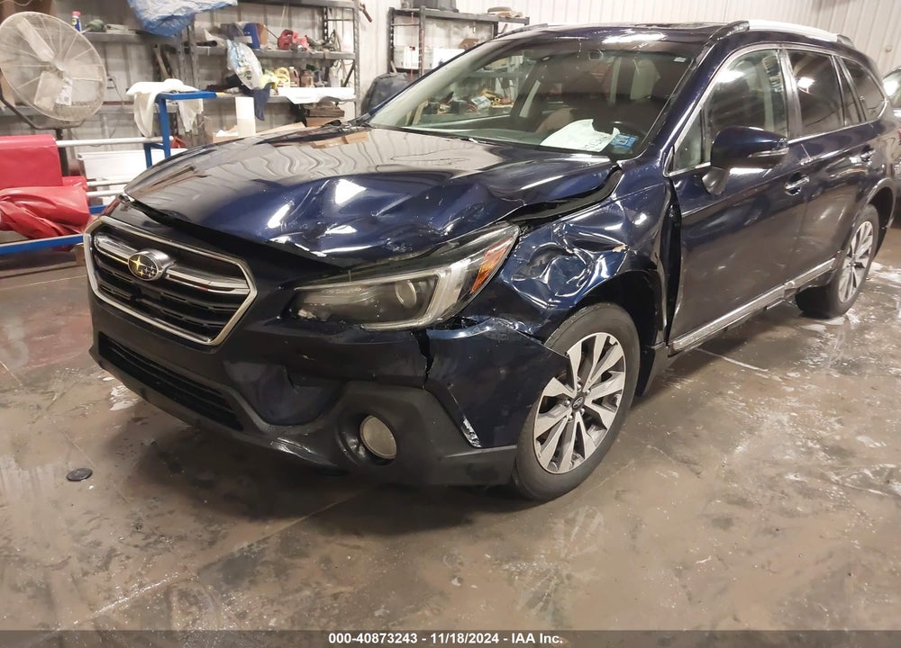 2018 SUBARU OUTBACK 3.6R TOURING VIN: 4S4BSETCXJ3352746