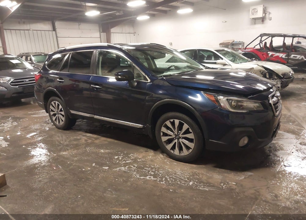 2018 SUBARU OUTBACK 3.6R TOURING VIN: 4S4BSETCXJ3352746