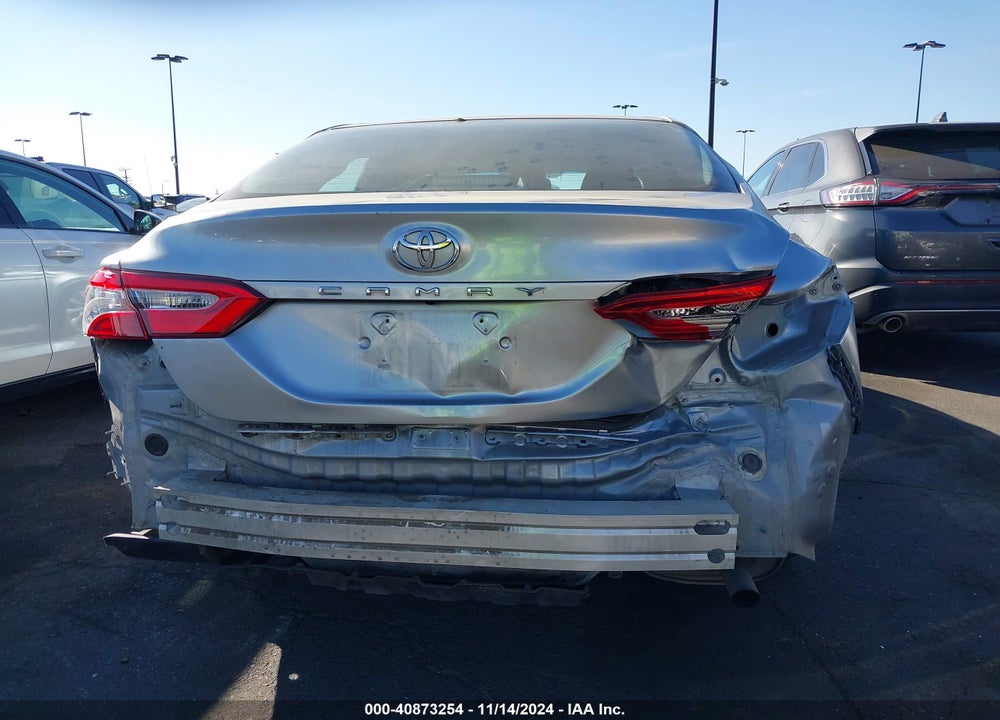 2018 TOYOTA CAMRY LE VIN: 4T1B11HK2JU674836
