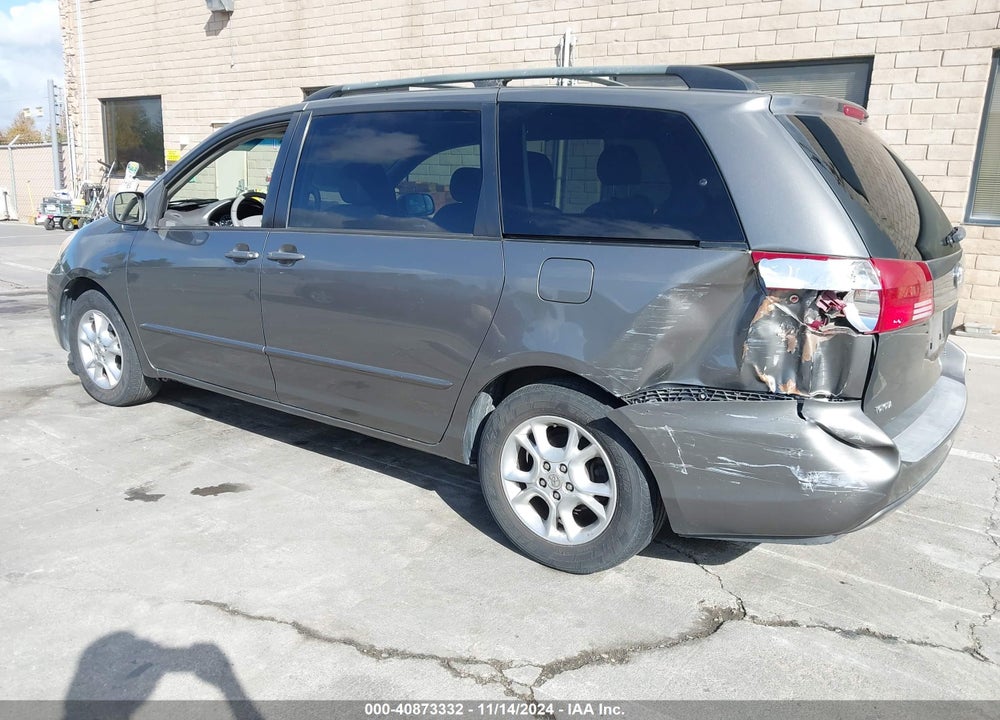 2005 TOYOTA SIENNA XLE VIN: 5TDZA22C75S237175