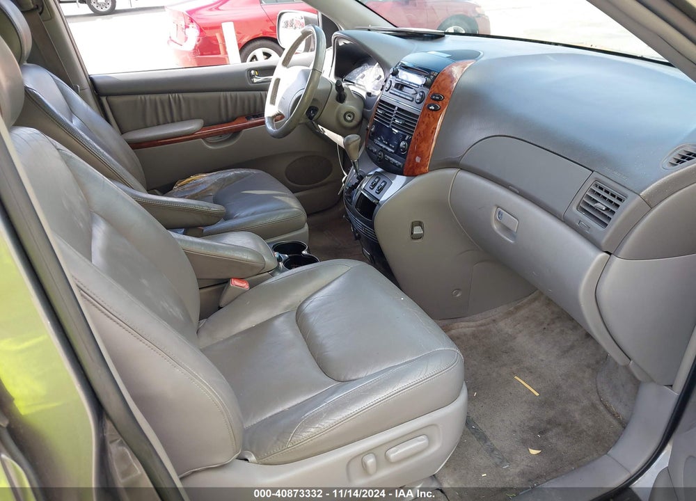 2005 TOYOTA SIENNA XLE VIN: 5TDZA22C75S237175