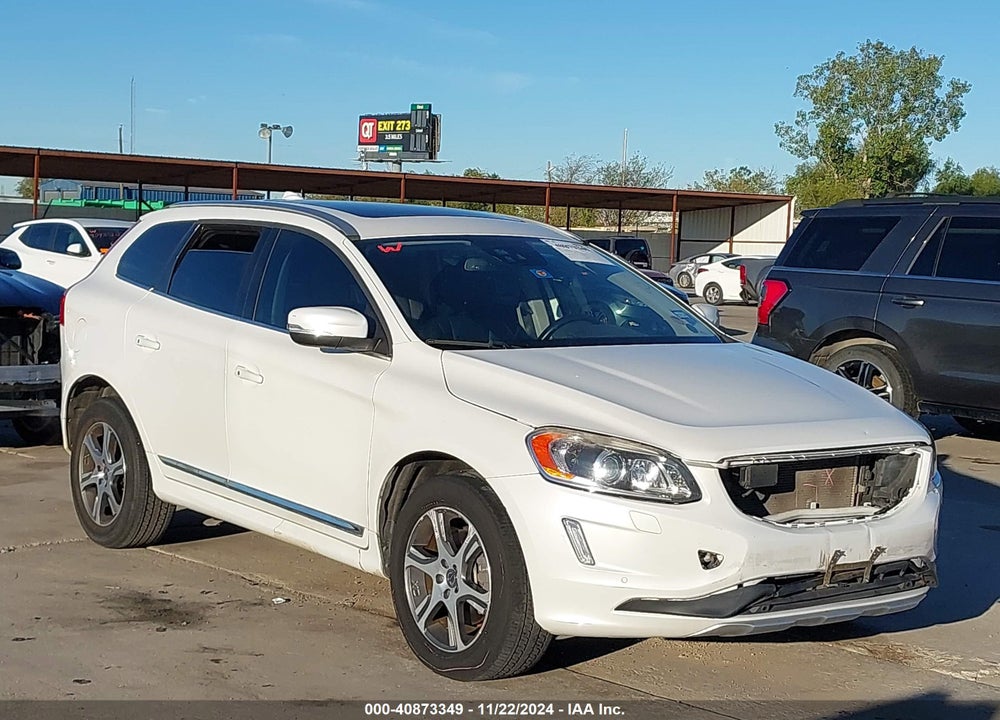 2015 VOLVO XC60 T6 PLATINUM VIN: YV4902RD5F2593888