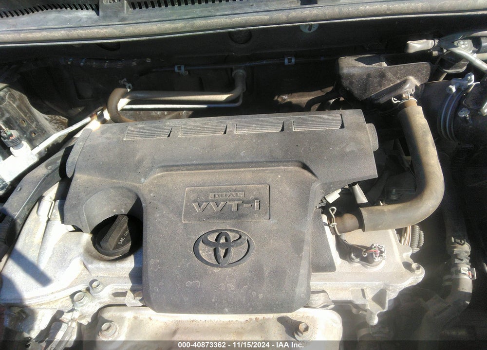 2016 TOYOTA RAV4 XLE VIN: 2T3RFREV5GW526872