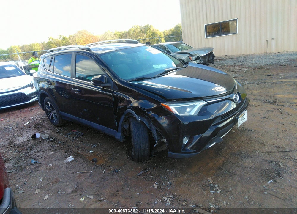 2016 TOYOTA RAV4 XLE VIN: 2T3RFREV5GW526872