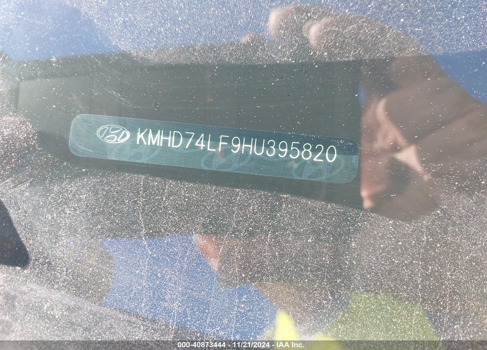 2017 HYUNDAI ELANTRA VIN: KMHD74LF9HU395820