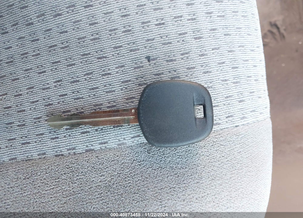 2007 TOYOTA COROLLA CE VIN: 1NXBR32E67Z797250
