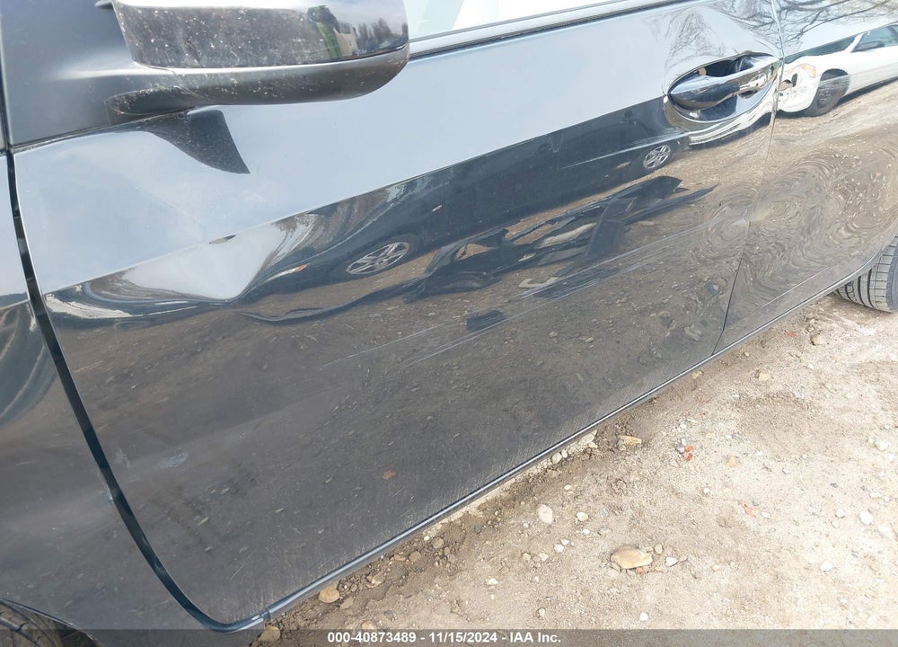 2015 TOYOTA COROLLA VIN: 2T1BURHE8FC334387