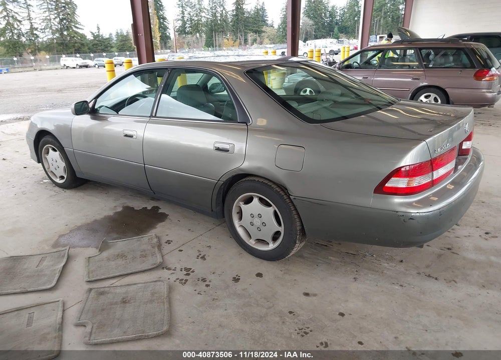 2000 LEXUS ES 300 VIN: JT8BF28G4Y5095129