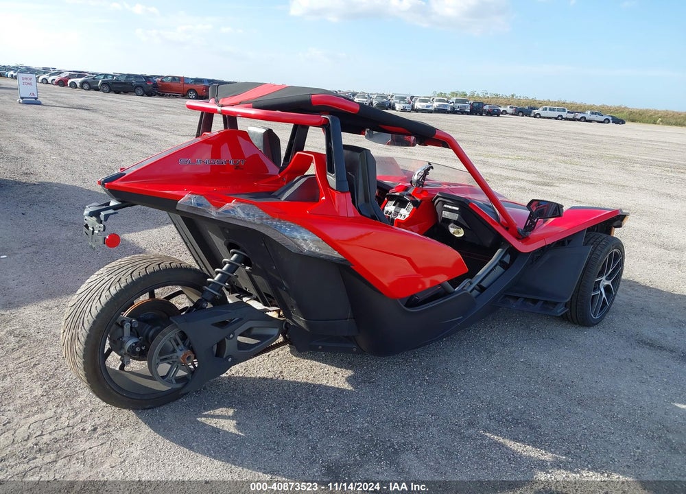 2016 POLARIS SLINGSHOT SL VIN: 57XAAPFA3G5111060