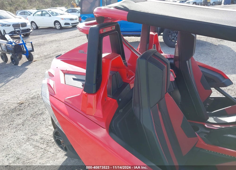 2016 POLARIS SLINGSHOT SL VIN: 57XAAPFA3G5111060