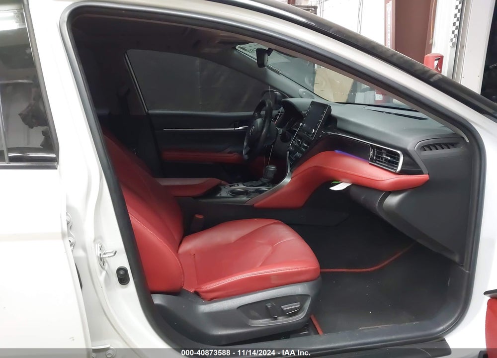 2022 TOYOTA CAMRY XSE HYBRID VIN: 4T1K31AK5NU033643