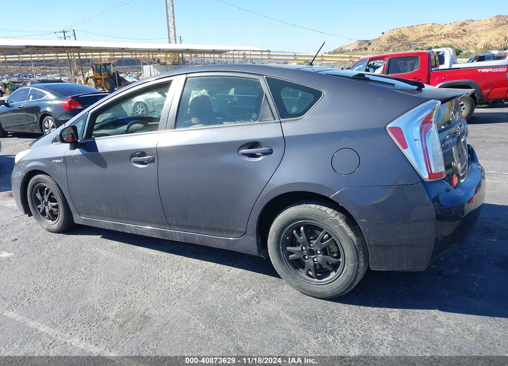 2015 TOYOTA PRIUS VIN: JTDKN3DU6F2002325