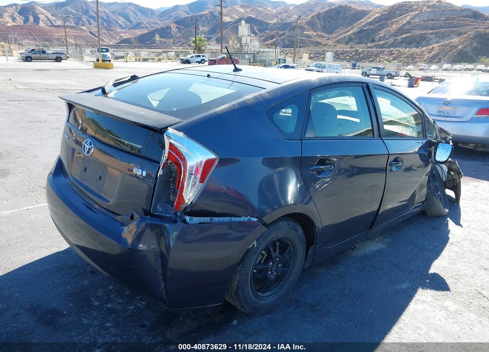 2015 TOYOTA PRIUS VIN: JTDKN3DU6F2002325