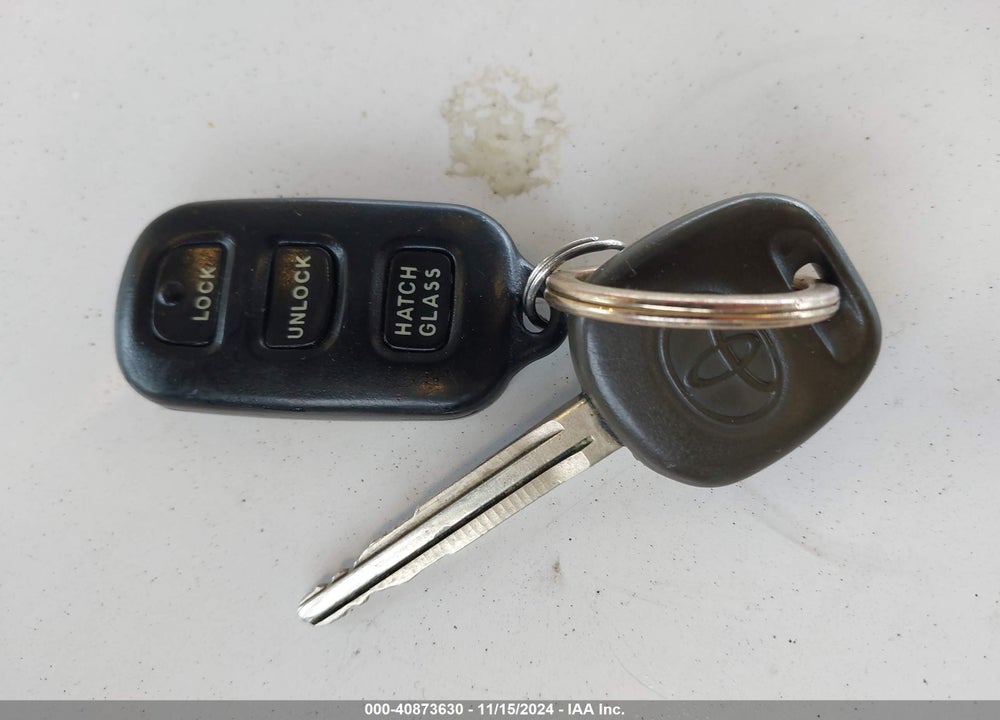 2006 TOYOTA MATRIX/XR VIN: 2T1KR30E86C584593