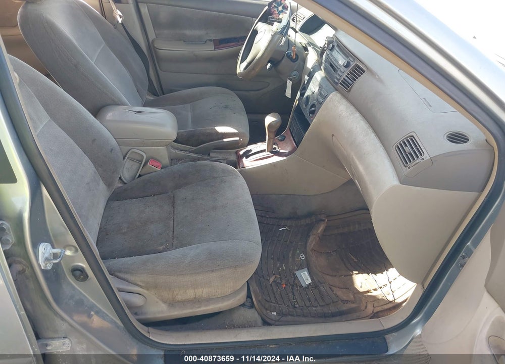 2004 TOYOTA COROLLA LE VIN: 2T1BR32E54C230069