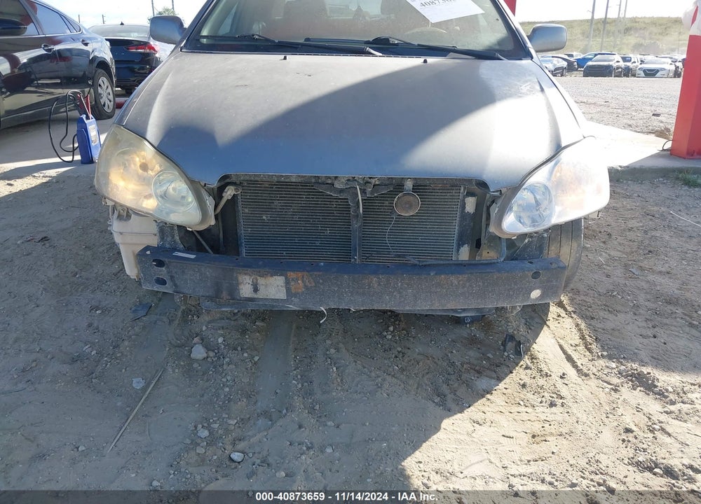 2004 TOYOTA COROLLA LE VIN: 2T1BR32E54C230069