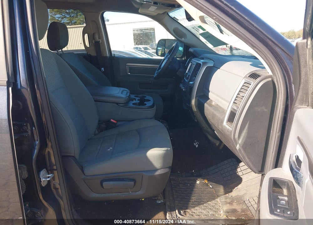 2015 RAM 1500 VIN: 1C6RR6LT0FS567156