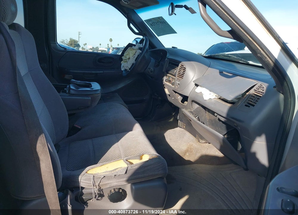 2002 FORD F-150 XL/XLT VIN: 2FTRX17202CA38131